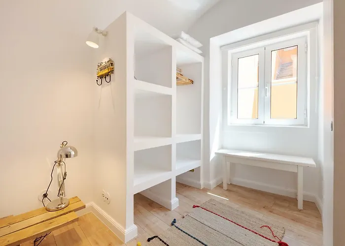 Hideaway I - Peaceful Urban Escape *