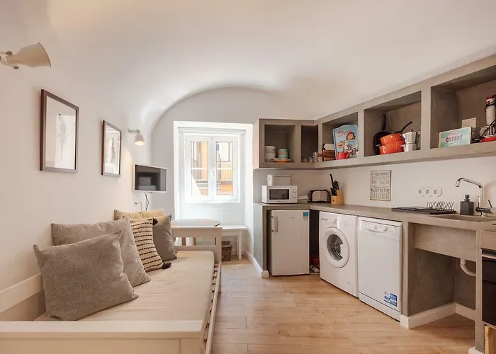 Hideaway I - Peaceful Urban Escape شقة